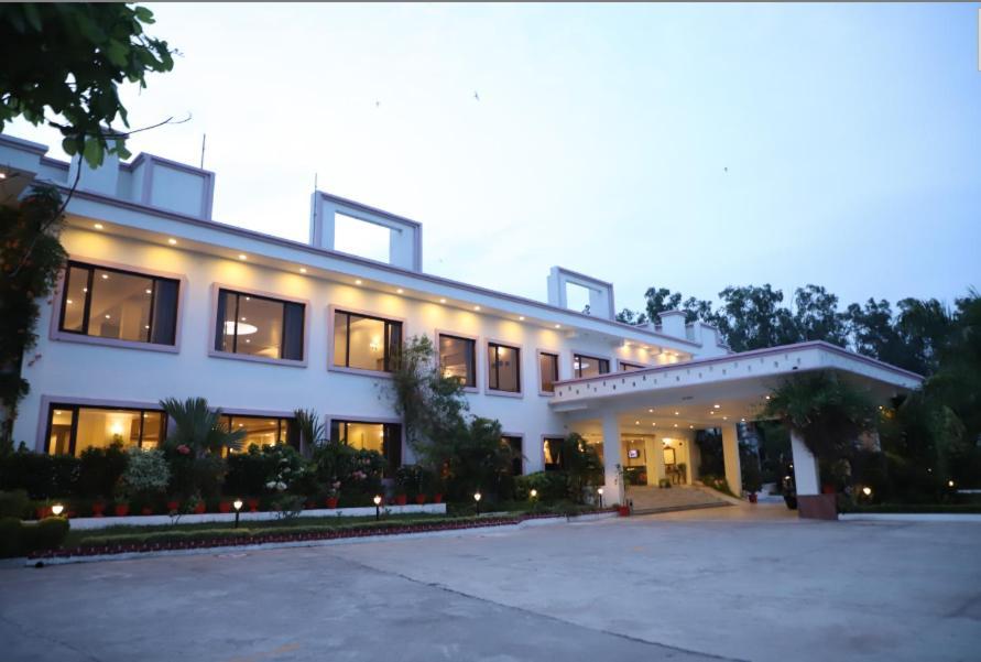 A S Hotels Khajurāho Exterior foto